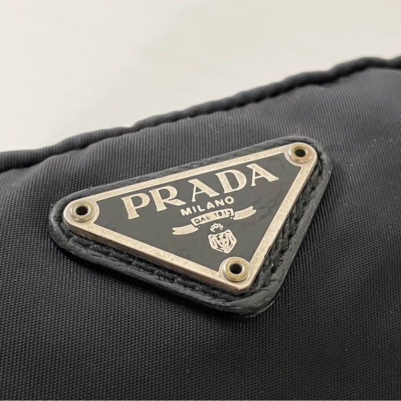 Prada small black nylon triangle logo saffiano zip pouch - Picture 2 of 10